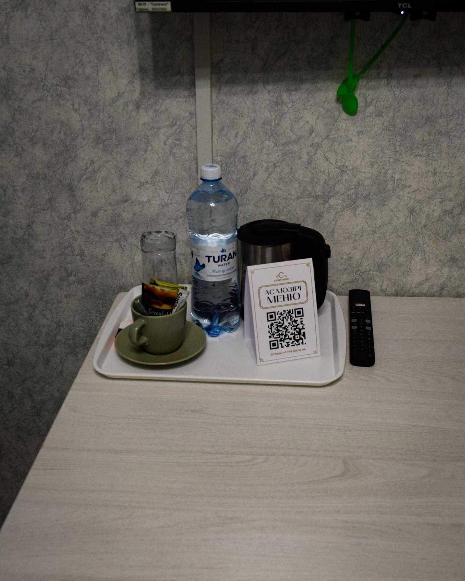 Hotel "Continent" Halal Караганда Екстер'єр фото